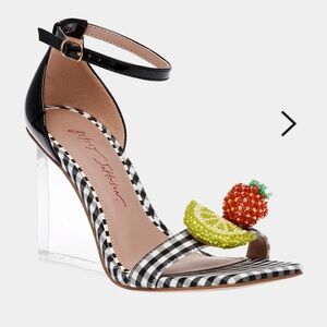 Betsy Johnson Harlen black multi wedge sandal sz 6.5